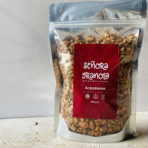 Granola artesanal con arándanos